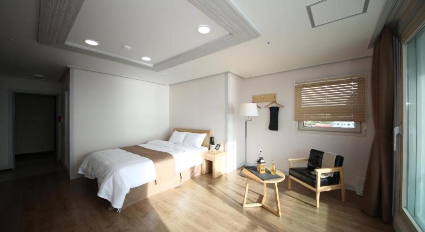 Hotel Aroha Jeju Seogwipo Exterior foto